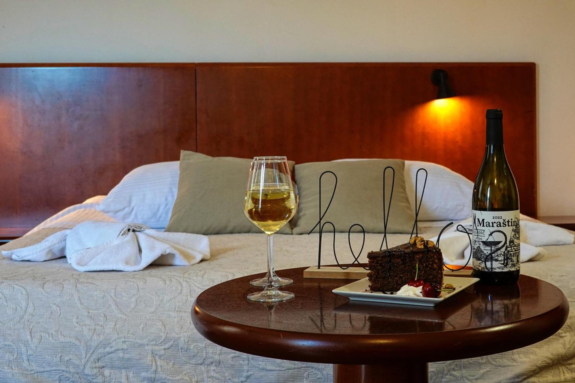 Visovac Rooms And Breakfast Skradin Exterior foto